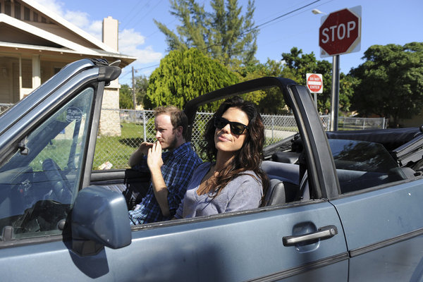 Still of Vanessa Ferlito in Graceland (2013)