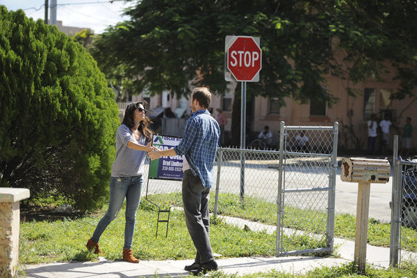 Still of Vanessa Ferlito in Graceland (2013)