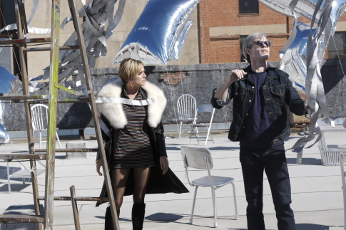 Still of Guy Pearce and Sienna Miller in Factory Girl (2006)