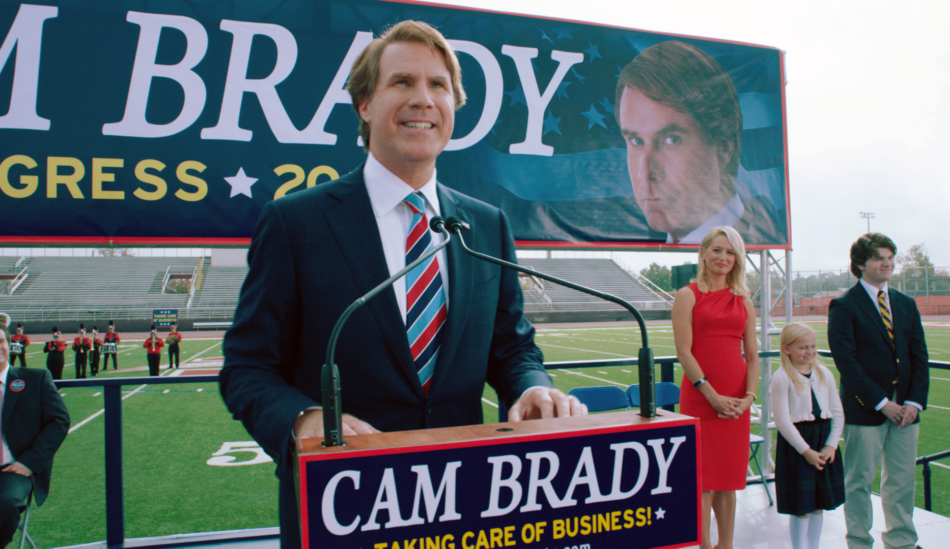 Still of Will Ferrell, Katherine LaNasa, Jessica Brady, Randall Cunningham and Madison Wolfe in Balsuok uz mane (2012)