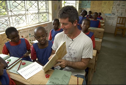 Still of Simon Cowell in American Idol: The Search for a Superstar: Idol Gives Back: Part One (2007)