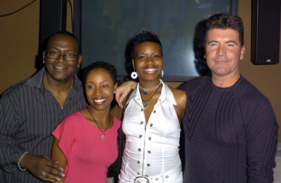 Simon Cowell, Randy Jackson, Fantasia Barrino and La Toya London at event of American Idol: The Search for a Superstar (2002)