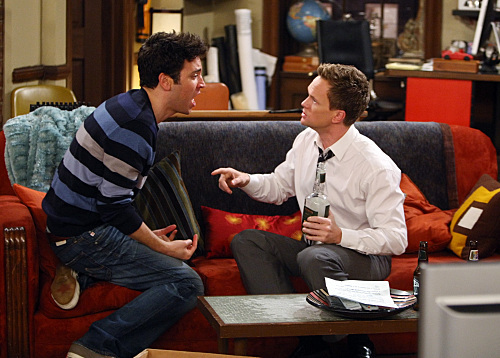 Still of Neil Patrick Harris and Josh Radnor in Kaip as susipazinau su jusu mama (2005)