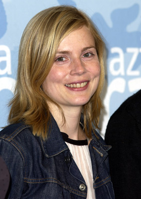 Isabelle Carré at event of Les sentiments (2003)