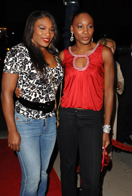 Serena Williams and Venus Williams at event of Two for the Money (2005)