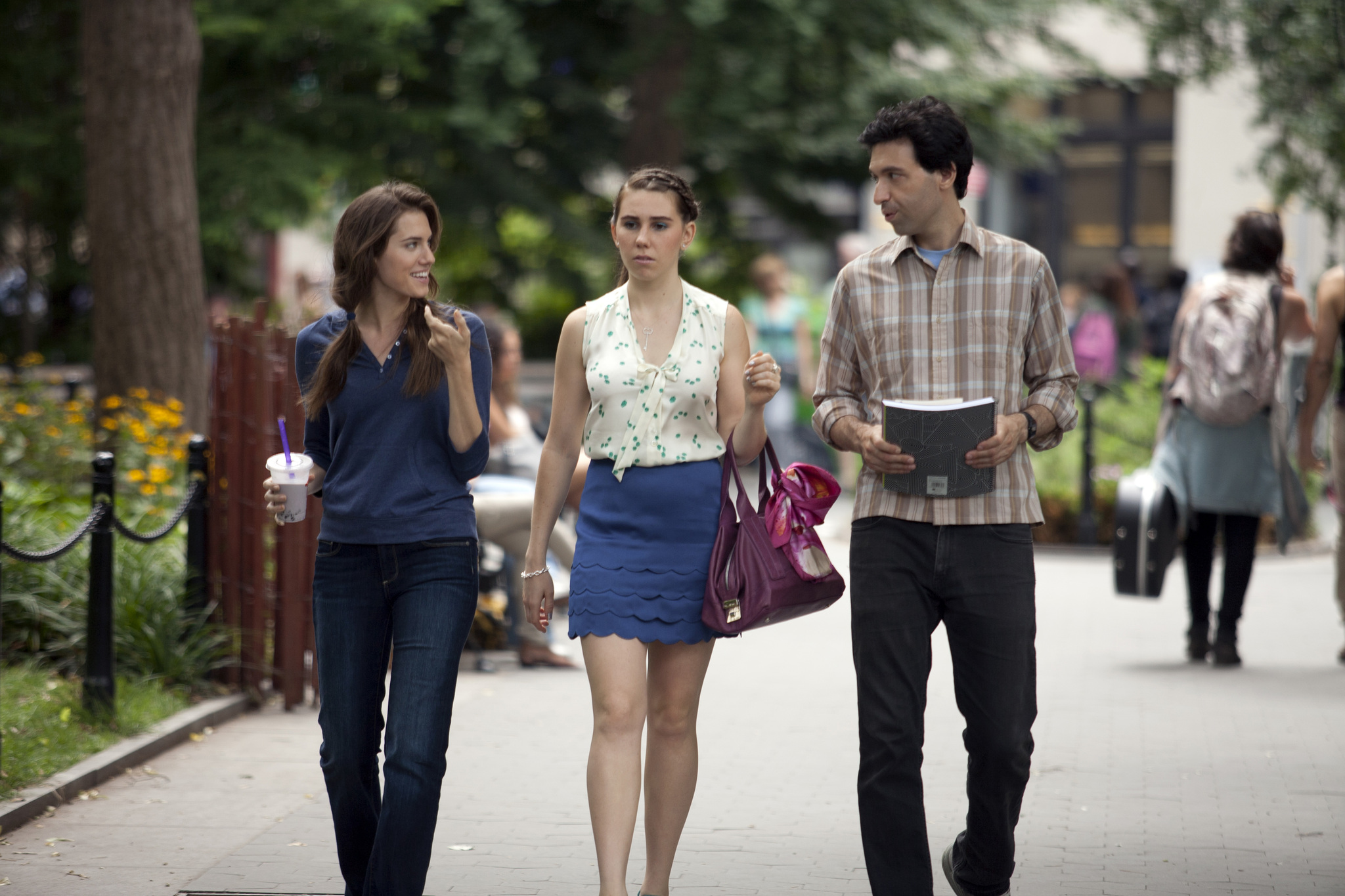 Still of Zosia Mamet, Jessica Miglio and Alex Karpovsky in Girls (2012)