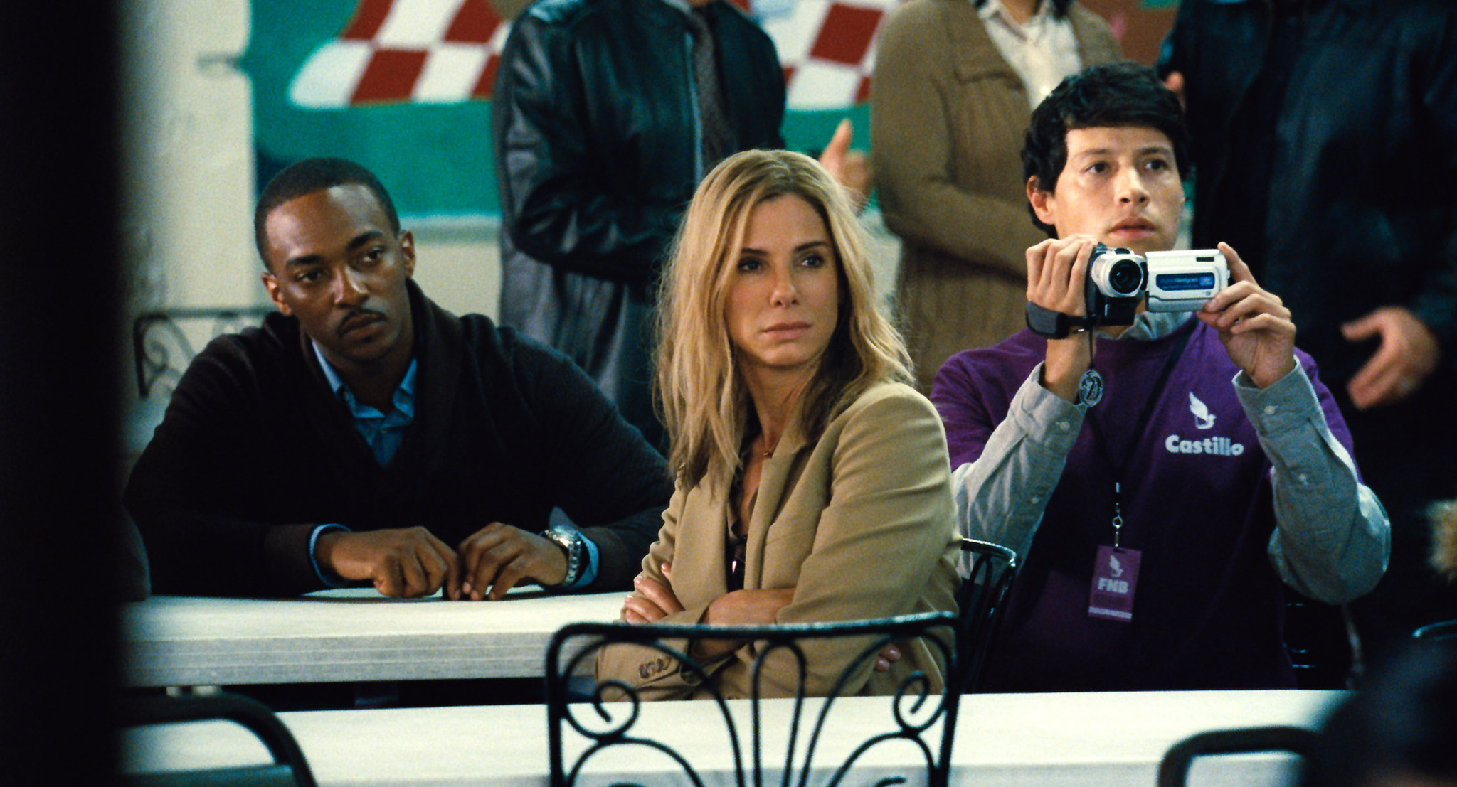 Still of Sandra Bullock, Anthony Mackie and Reynaldo Pacheco in Our Brand Is Crisis (2015)