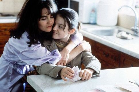 Still of Shirley Henderson and Finn Atkins in Once Upon a Time in the Midlands (2002)