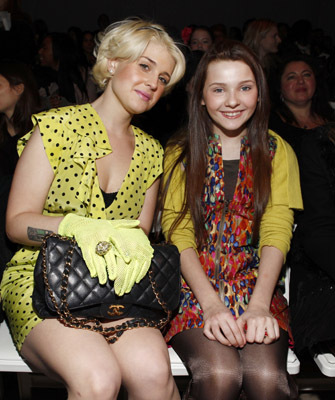 Abigail Breslin and Kelly Osbourne