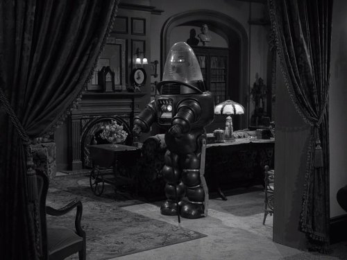 Still of Robby the Robot in The Twilight Zone (1959)