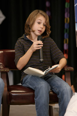 Dominic Scott Kay at event of Charlotte's Web (2006)