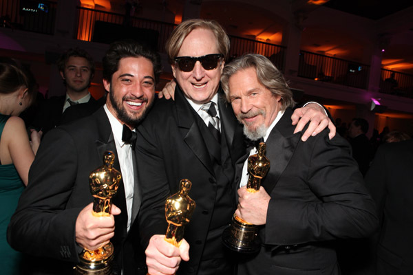 Jeff Bridges, T Bone Burnett and Ryan Bingham at event of The 82nd Annual Academy Awards (2010)