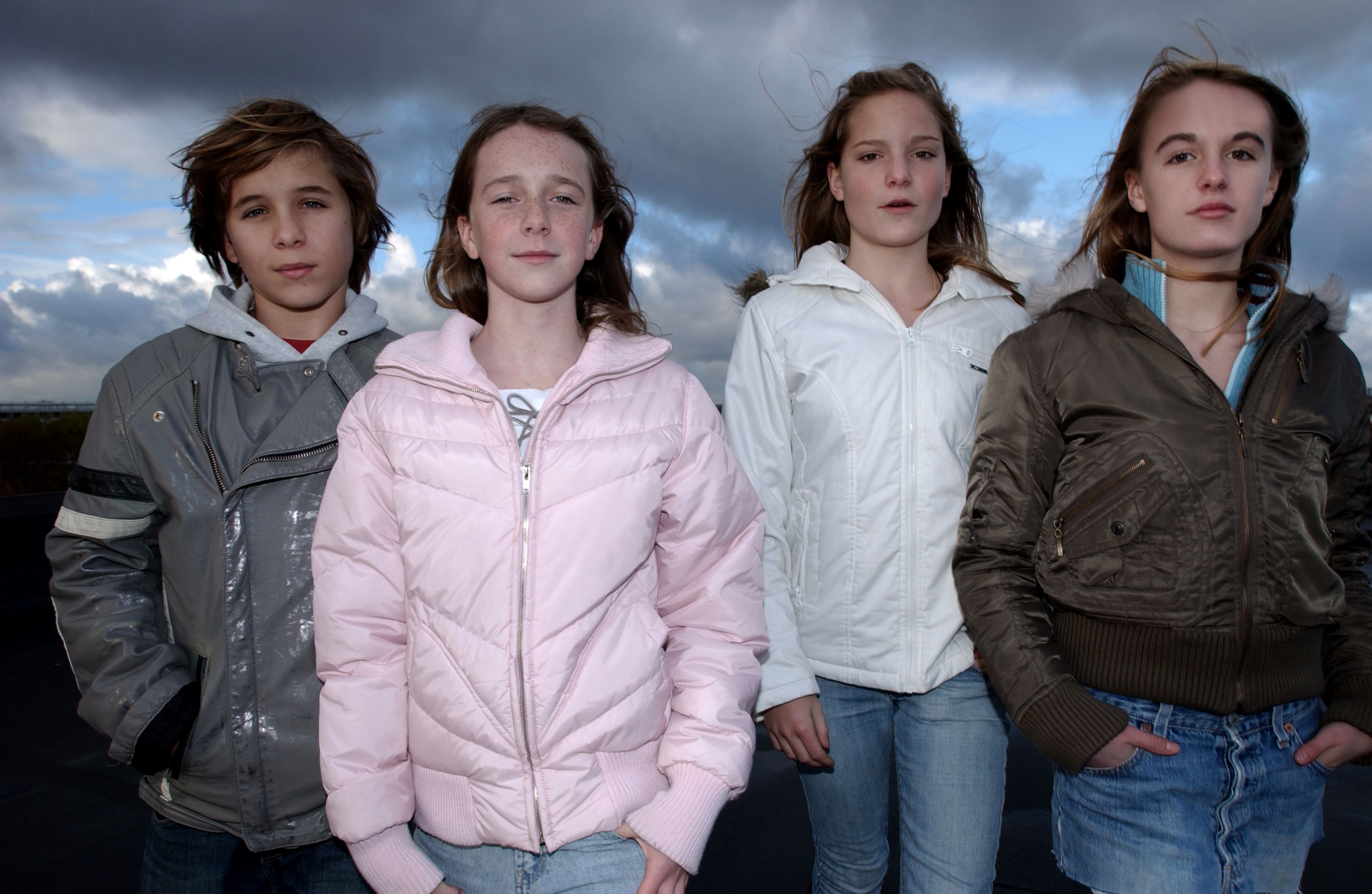 Still of Julie Wright, Cecilie Bødker Rosling, Camille Steen and Philip Varlev in 