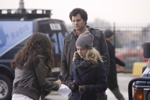 Still of Shiri Appleby, Kristoffer Polaha and Britt Robertson in Life Unexpected (2010)