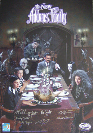 Michael Roberds, John DeSantis, Steven Fox, Nicole Fugere, Ellie Harvie, Betty Phillips, Brody Smith and Glenn Taranto in The New Addams Family (1998)