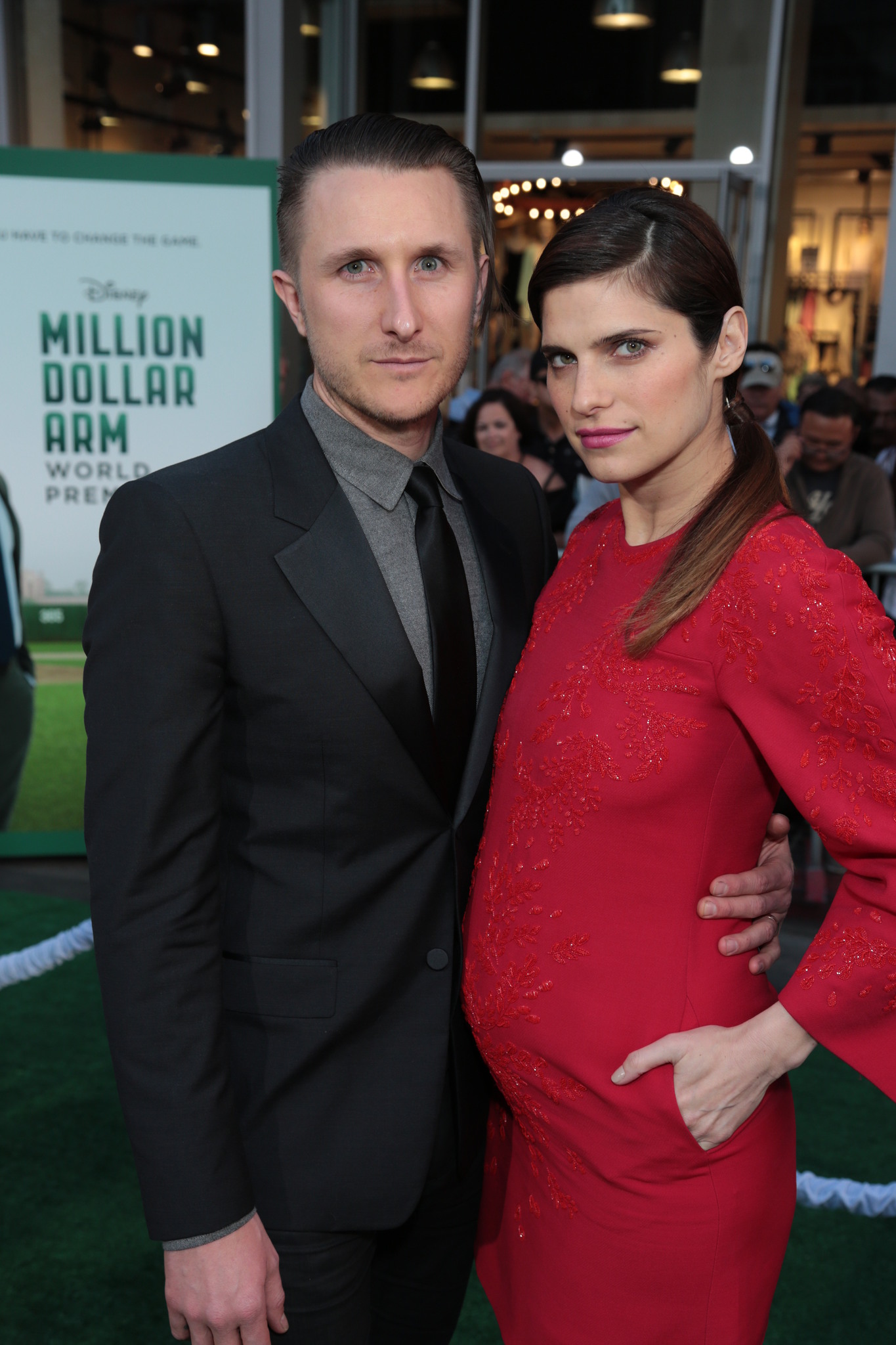 Lake Bell and Scott Campbell at event of Million Dollar Arm (2014)