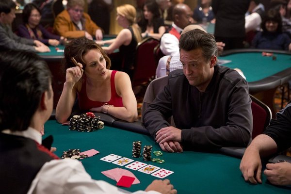 Still of Matthew Perry and Laura Benanti in Go On (2012)