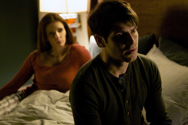 Still of Bitsie Tulloch and David Giuntoli in Grimm (2011)