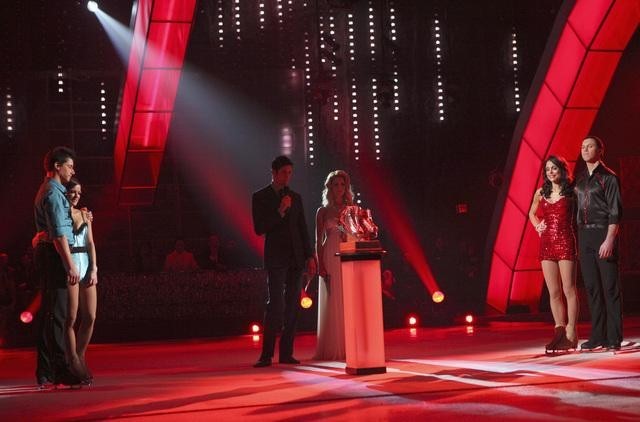 Still of Rebecca Budig, Vernon Kay, Alicia Keys, Bethenny Frankel, Denis Petukhov, Johnny Weir, Tanith Belbin, Ethan Burgess, Fred Palascak, Keauna McLaughlin and Jennifer Wester in Skating with the Stars (2010)