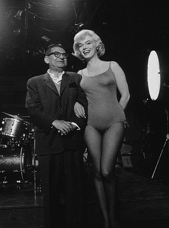 M.Monroe & Sidney Skolsky © 1952