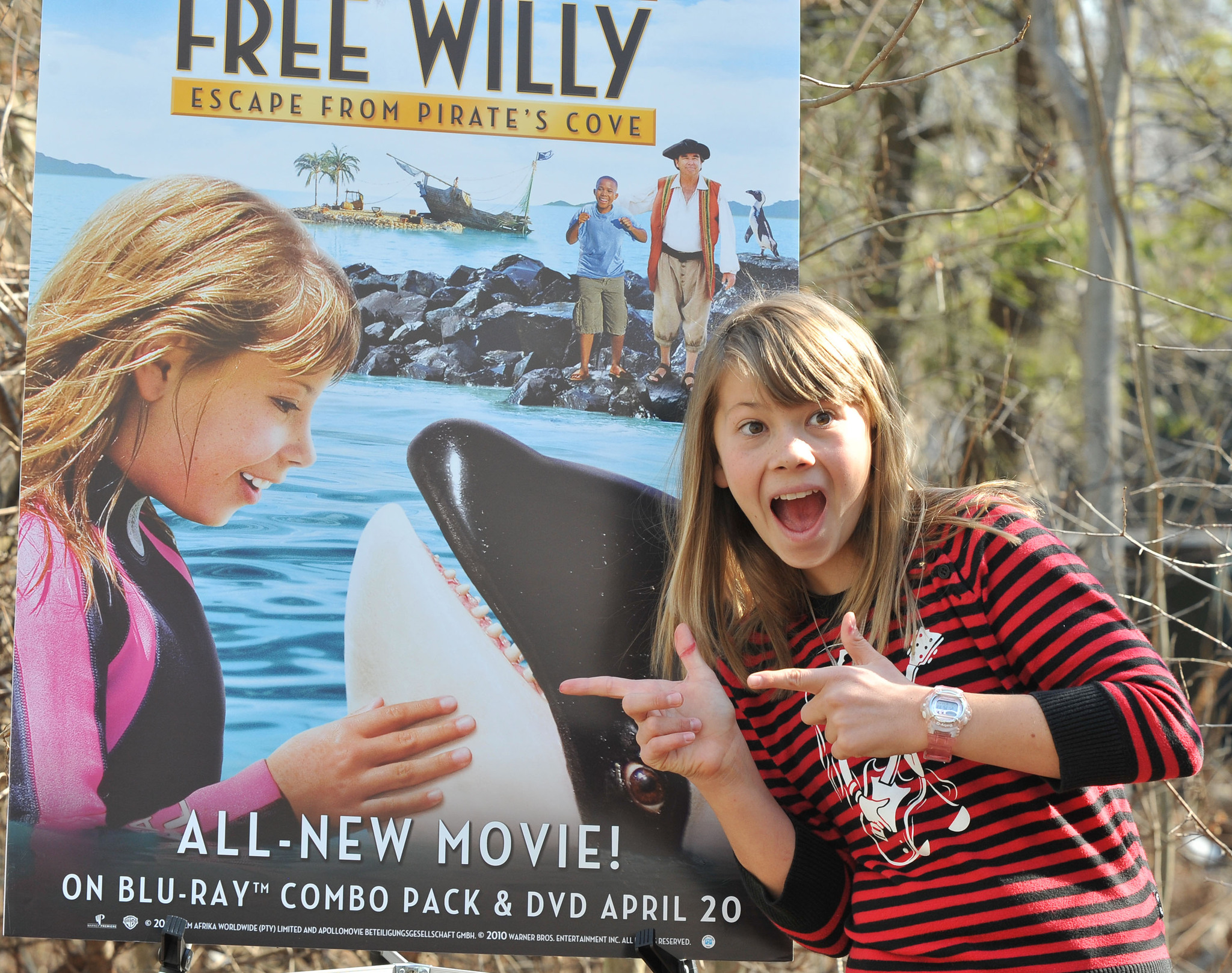 Bindi Irwin in Free Willy: Escape from Pirate's Cove (2010)