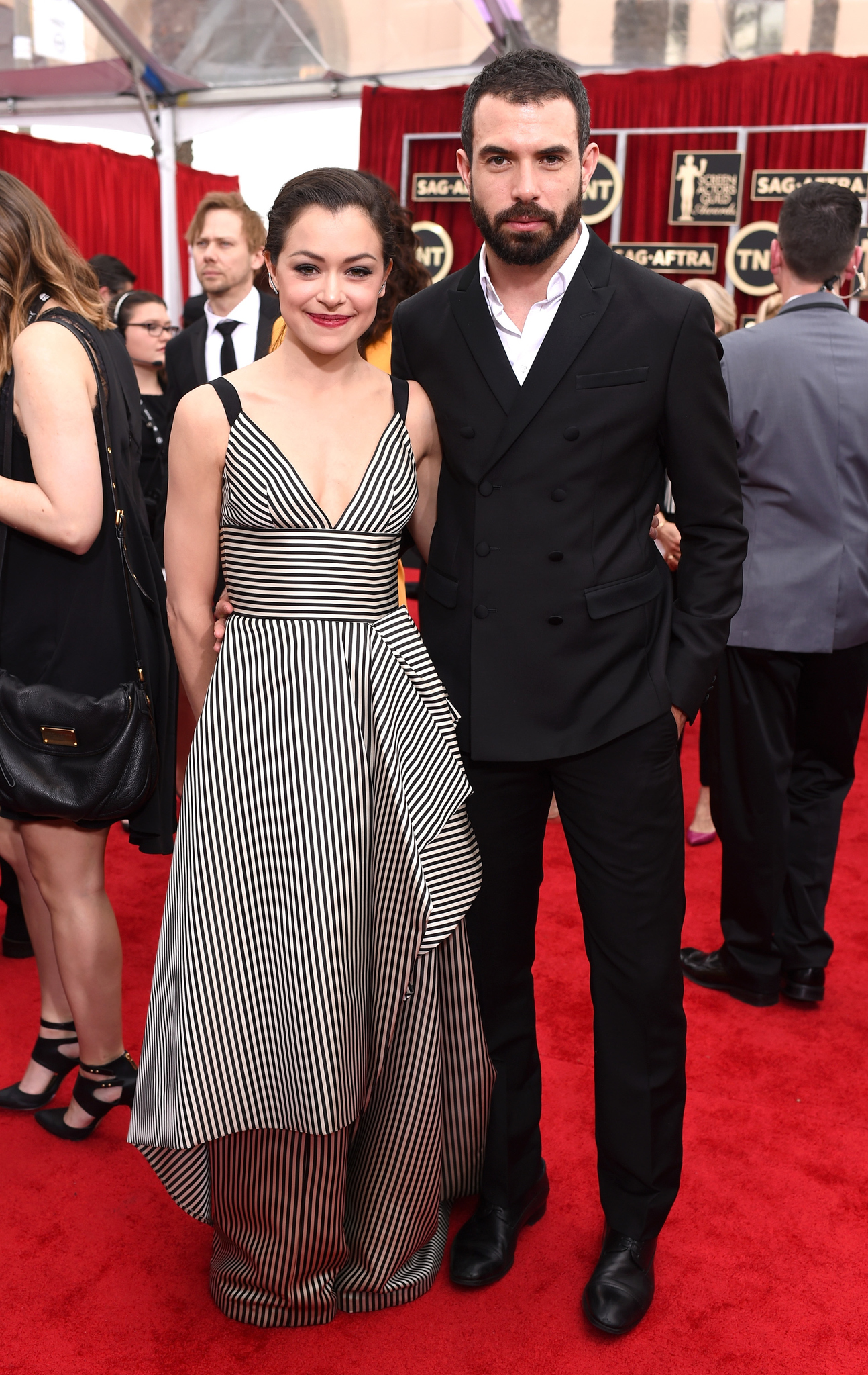 Tatiana Maslany and Tom Cullen at event of The 21st Annual Screen Actors Guild Awards (2015)