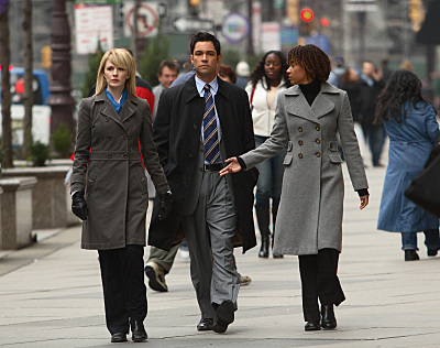 Still of Kathryn Morris, Danny Pino and Tracie Thoms in Cold Case (2003)