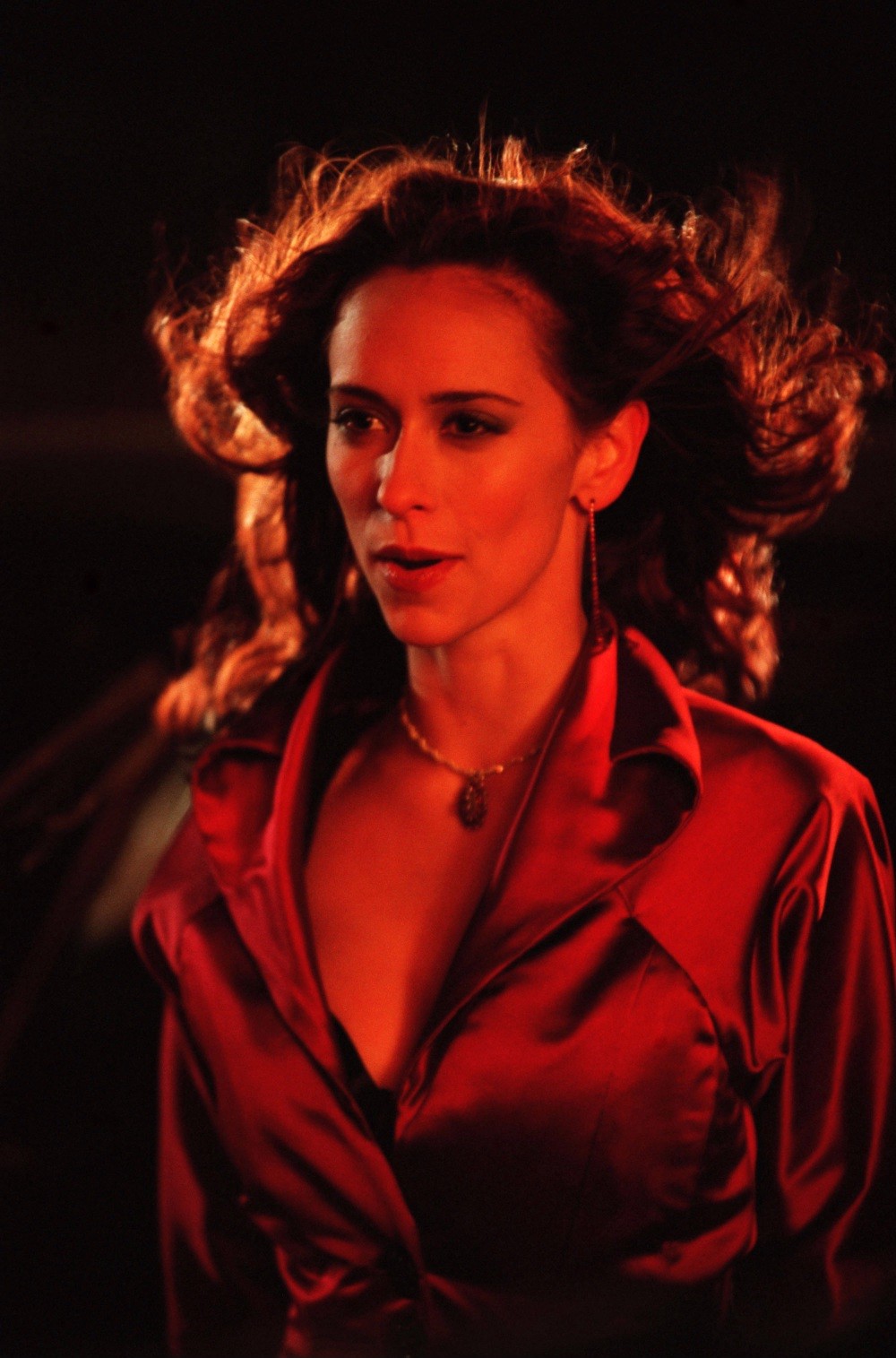 Jennifer Love Hewitt on the set of The Devil and Daniel Webster starring Anthony Hopkins and Alec Baldwin.