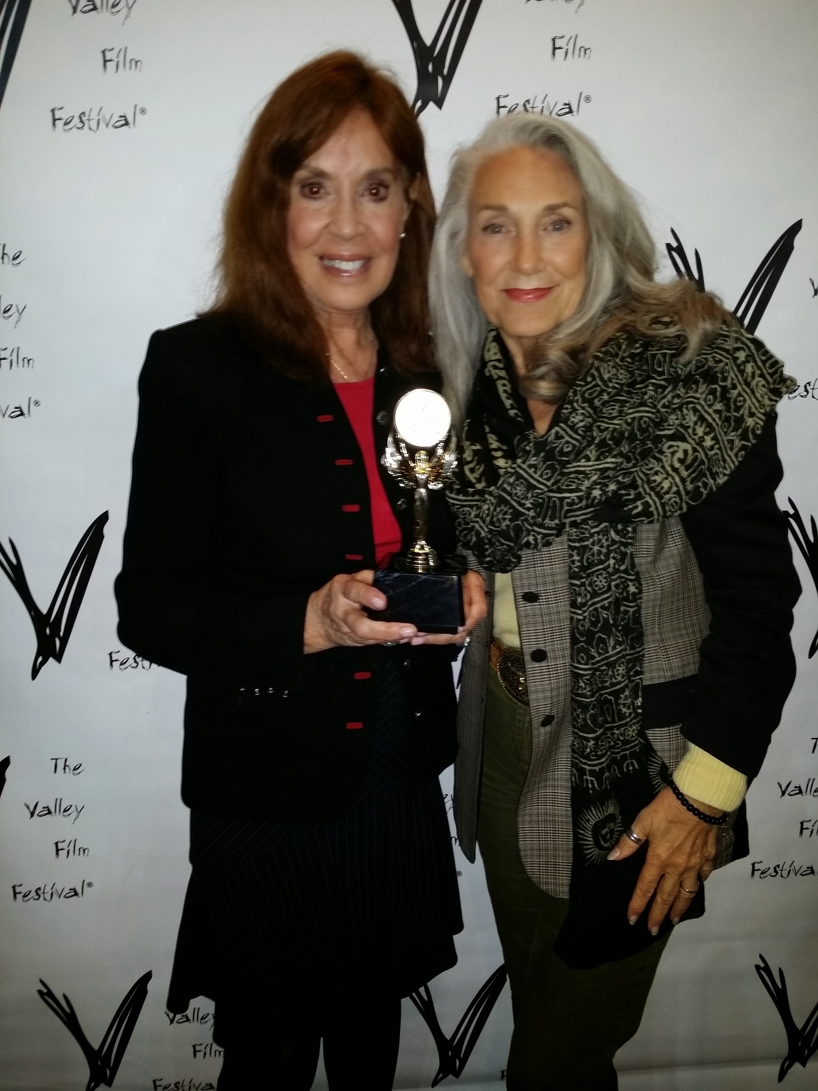 Jody Jaress, director with Maray Ayres, actress/producer TRACES OF MEMORY AUDIENCE AWARD Valley Film Festival 2015