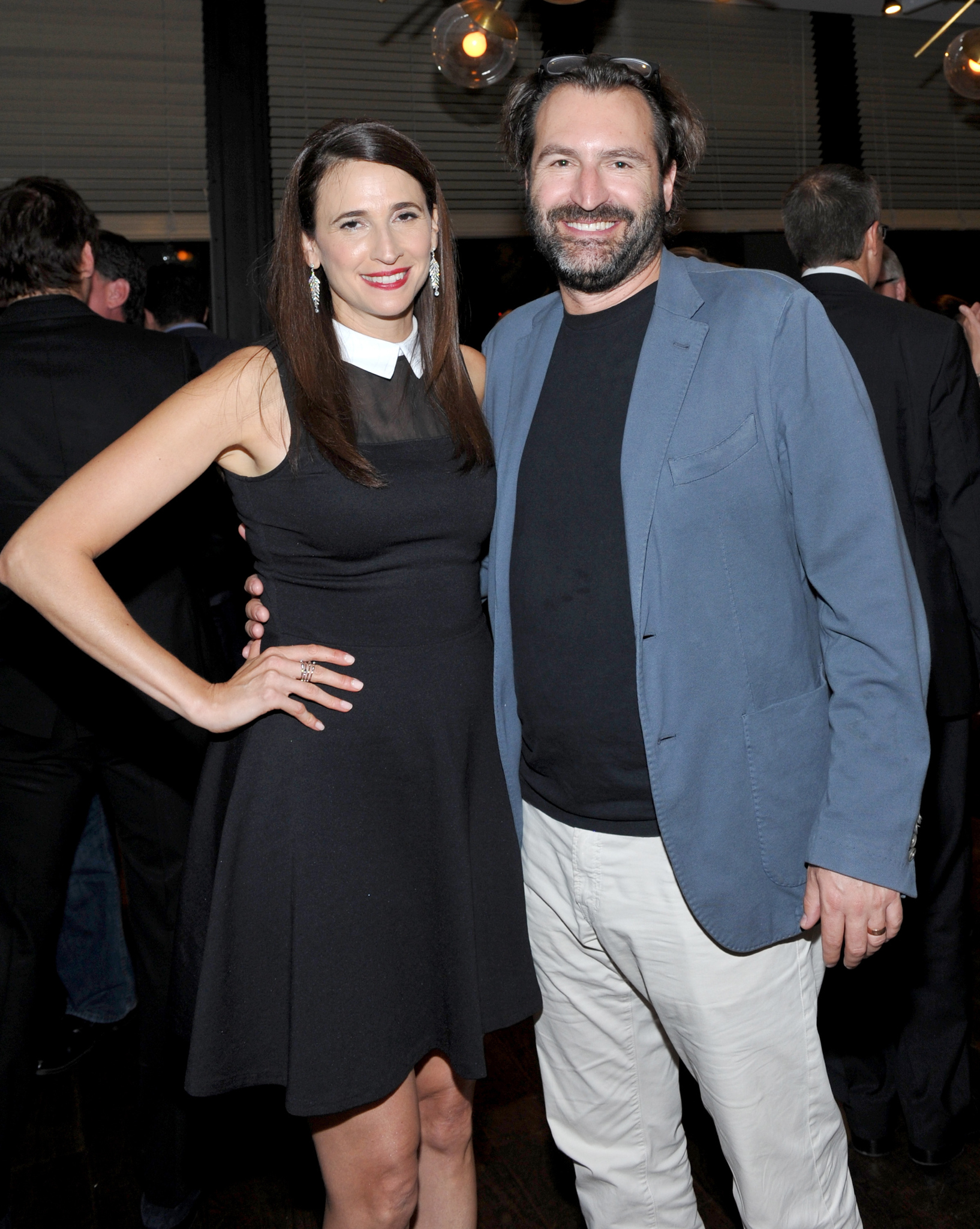 Fred Kramer and Michaela Watkins at event of Casual (2015)