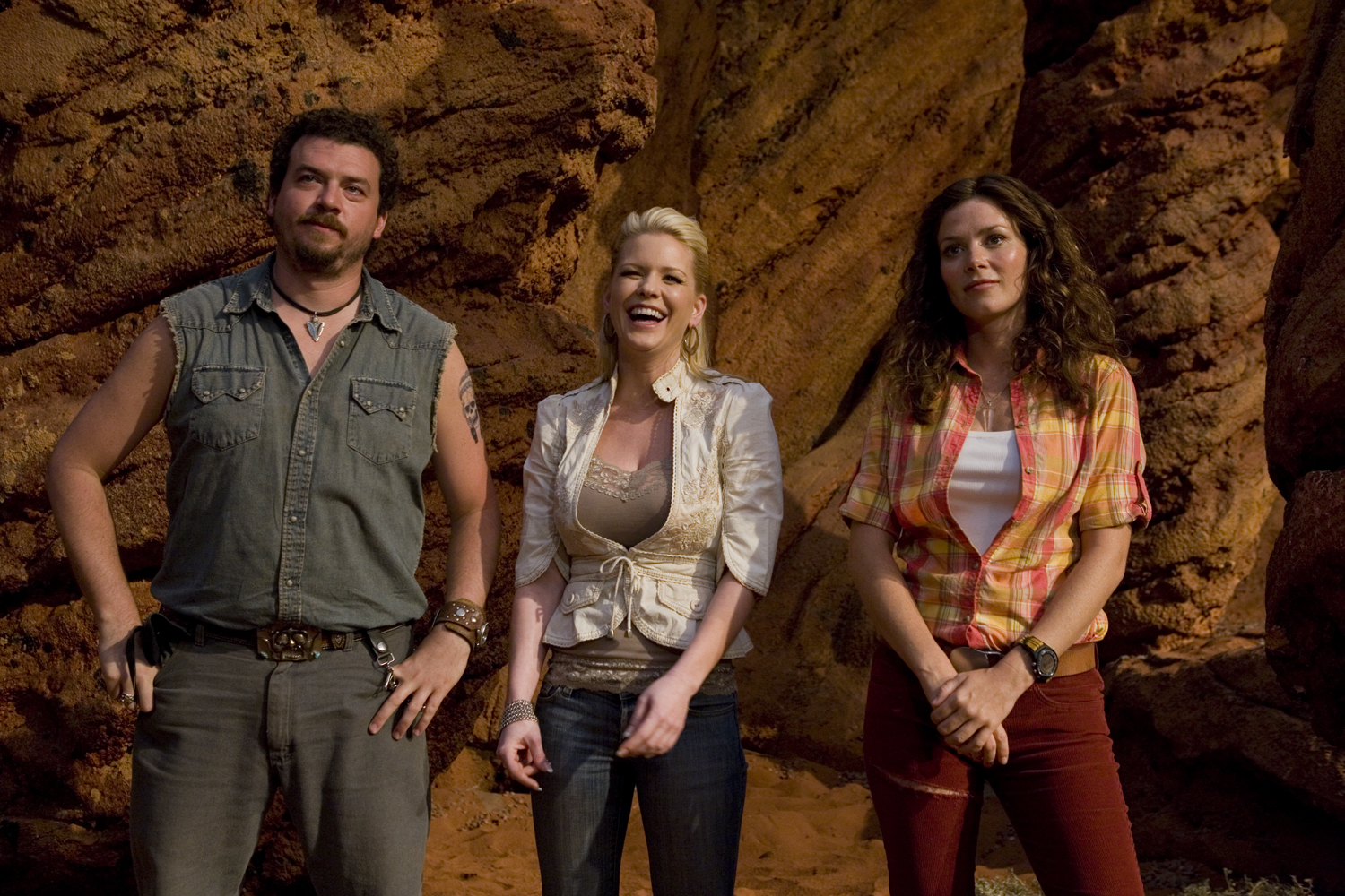 Danny McBride, Anna Friel and Carrie Keagan on the set 