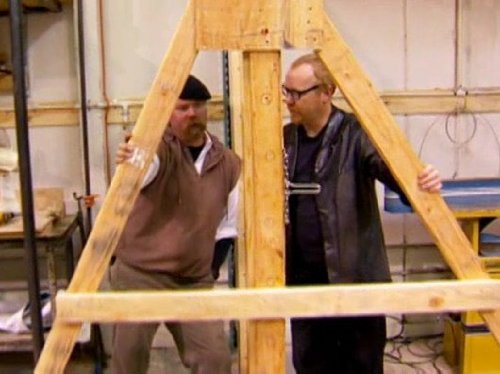 Still of Adam Savage and Jamie Hyneman in MythBusters (2003)