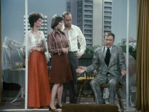 Still of Bill Daily, Pat Finley, Bob Newhart and Suzanne Pleshette in The Bob Newhart Show (1972)