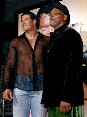 Samuel L. Jackson and Jose Canseco at event of Tikras vyras (2005)