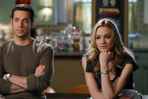 Still of Zachary Levi and Yvonne Strahovski in Cakas (2007)