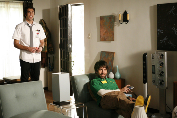 Still of Zachary Levi and Joshua Gomez in Cakas (2007)