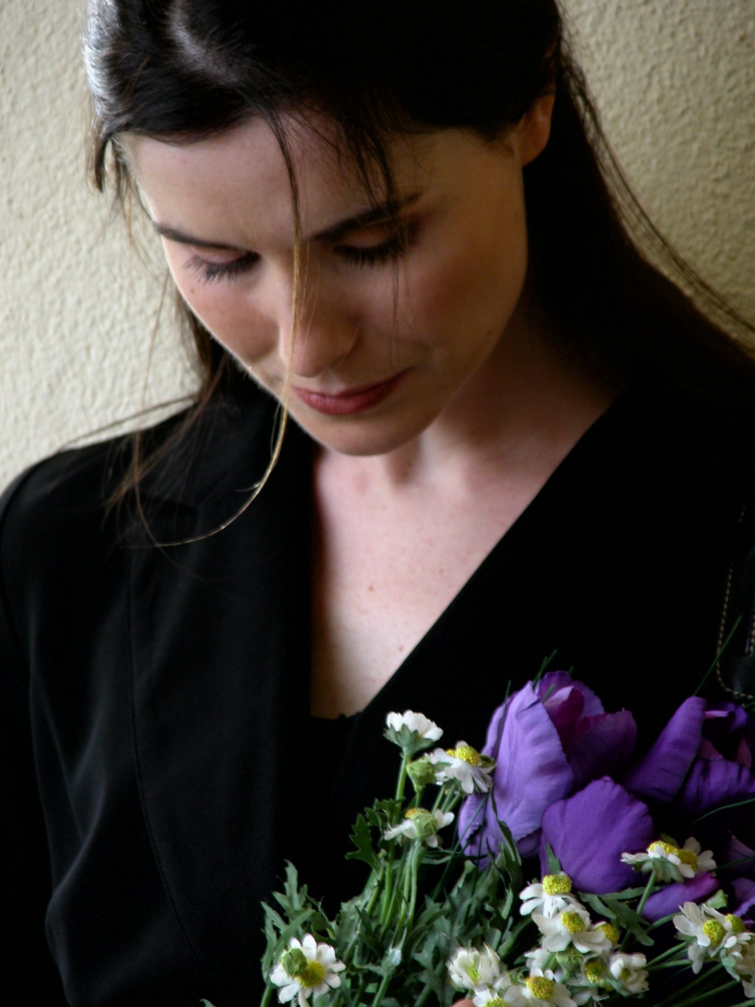 Still of Catherine Farrell in Red Roses and Petrol (2003)