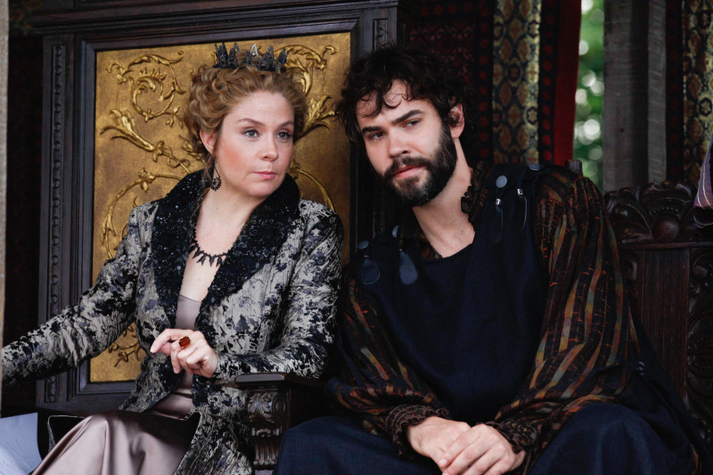 Still of Megan Follows, Marni Grossman and Rossif Sutherland in Reign (2013)