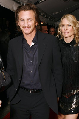 Sean Penn and Robin Wright at event of All the King's Men (2006)