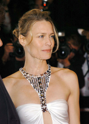 Robin Wright at event of The Assassination of Richard Nixon (2004)