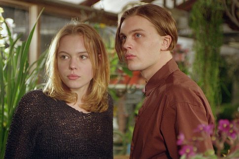Still of Agnes Bruckner and Michael Pitt in Murder by Numbers (2002)