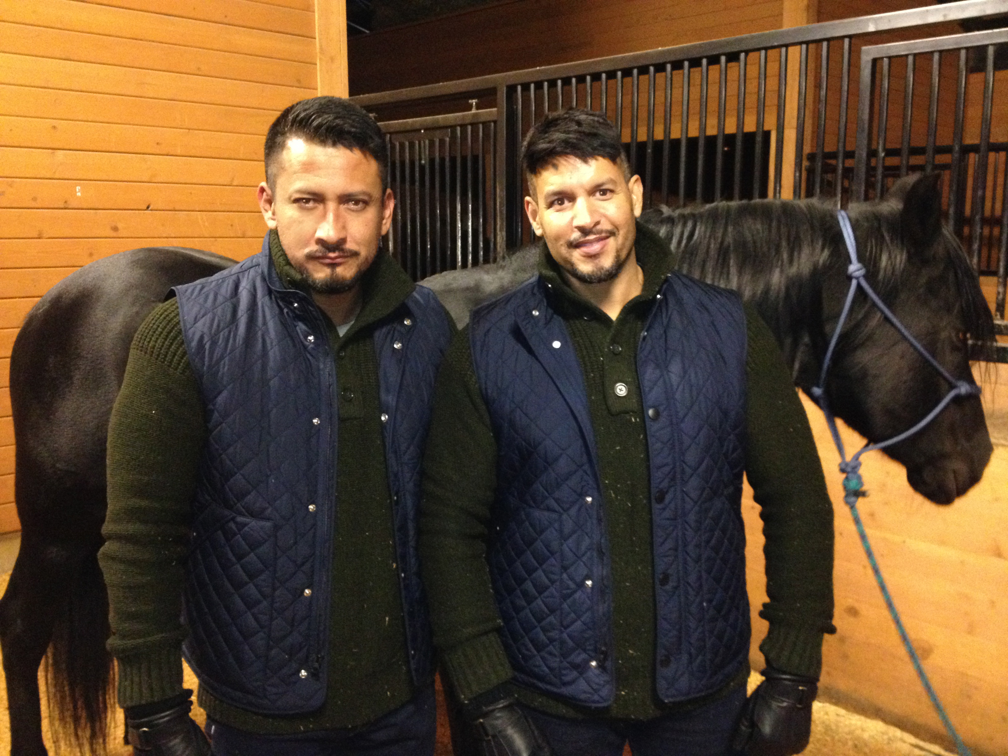 With stunt double Hugo Steel on the set of Motive.