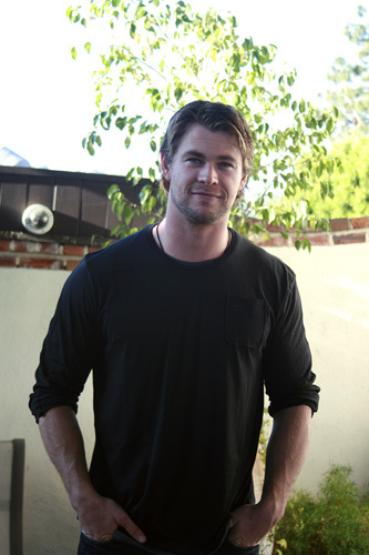 Chris Hemsworth 04-04-2011