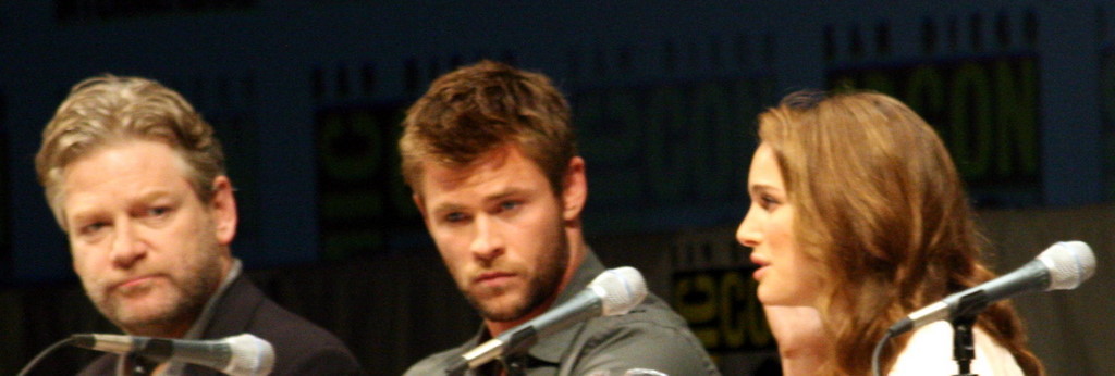 Kenneth Branagh, Natalie Portman and Chris Hemsworth at event of Toras (2011)