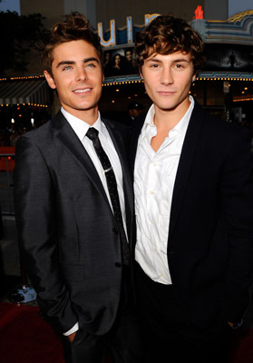 Augustus Prew and Zac Efron at event of Charlie St. Cloud (2010)