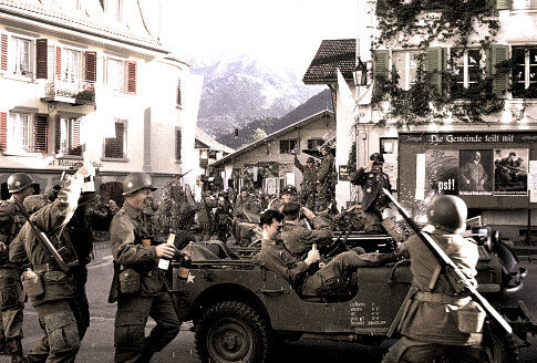 Still of Ron Livingston in Band of Brothers (2001)