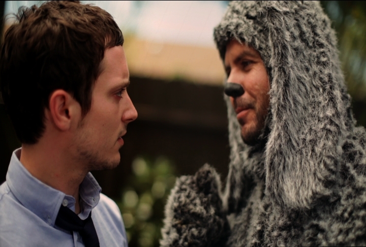 Still of Elijah Wood and Jason Gann in Wilfred (2011)