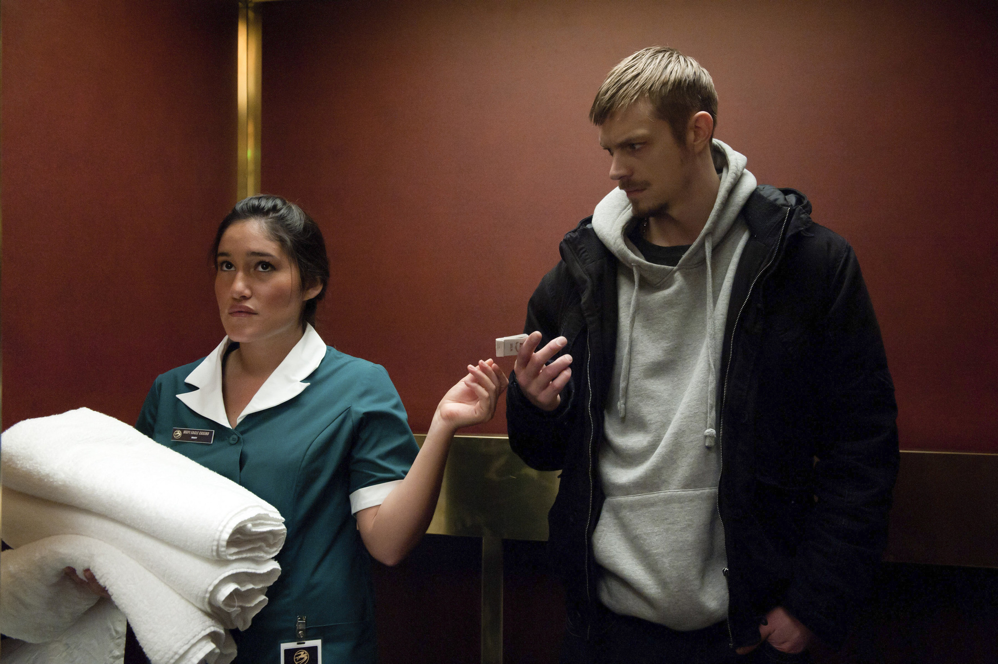 Still of Joel Kinnaman in Zmogzudyste (2011)