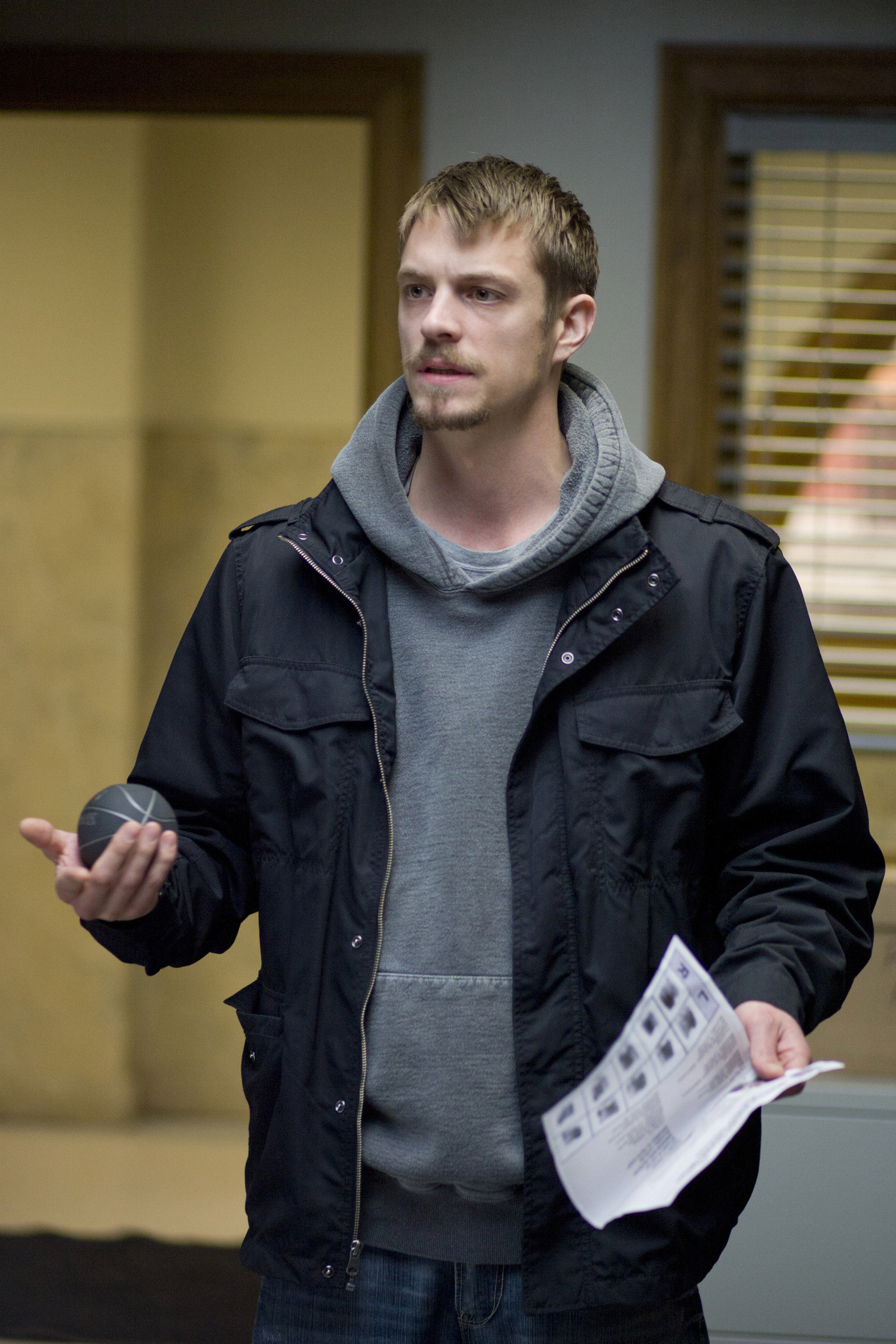 Still of Joel Kinnaman in Zmogzudyste (2011)