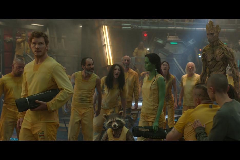 Still of Vin Diesel, Bradley Cooper, Chris Pratt and Zoe Saldana in Galaktikos sergetojai (2014)